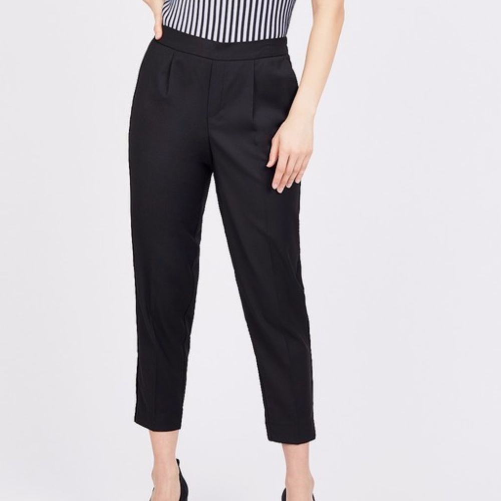 BLK LT Mid Rise Pleat Front Elastic Trouser